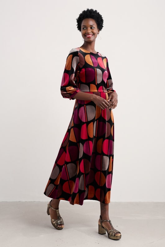 oak cottage velvet dress