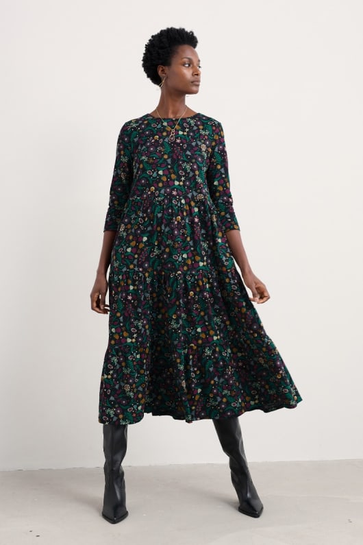 striche tiered kleid in gots-zertifizierte bio-baumwolle jersey