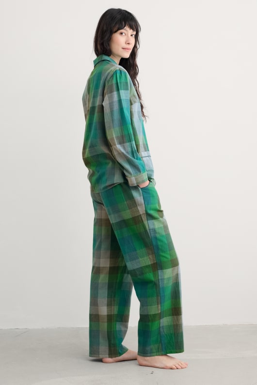 segel-mond-pyjama