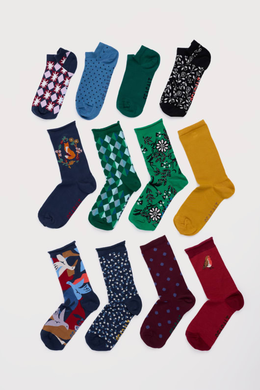 12 socken von weihnachten adventskalender