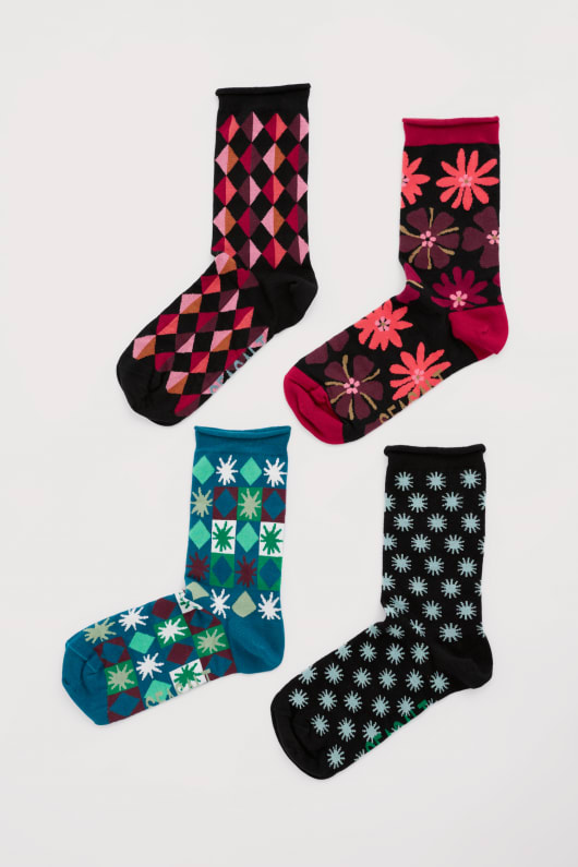 geschenkbox mit 4 frauen arty geometrische socken
