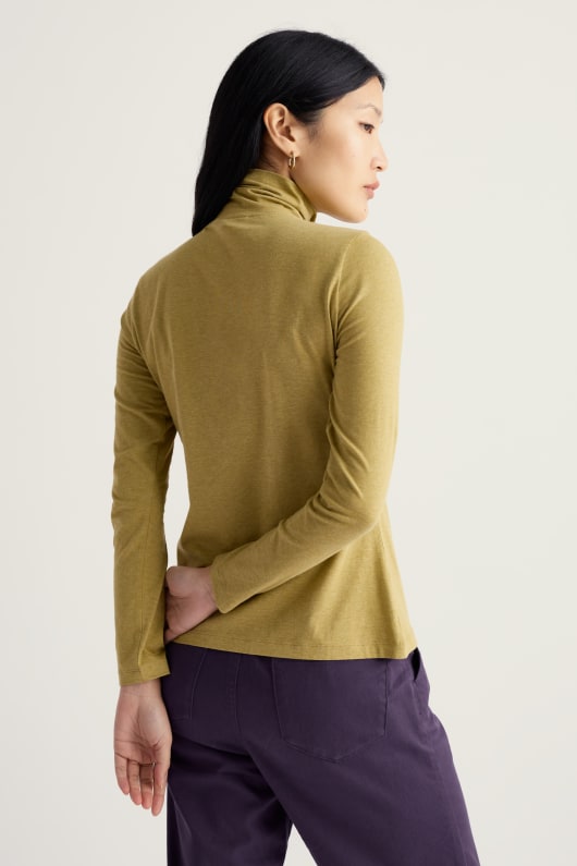 landing roll neck top in gots-zertifizierte bio-baumwolle