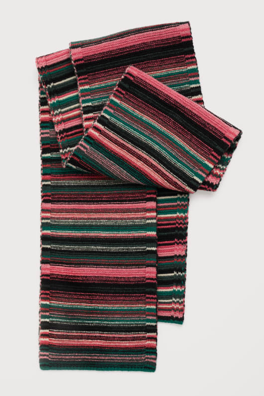 fruchtig gestrickter schal